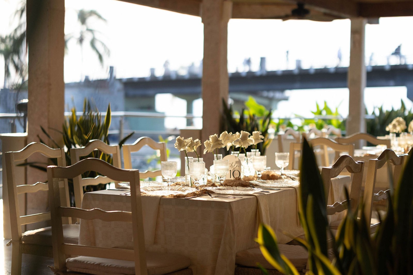 Dining tables with bridge and ocean view at Oscar's restaurant in Puerto Vallarta